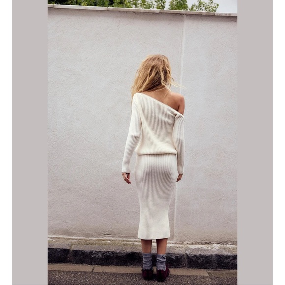 Zara Cream Off-the-Shoulder Sweater with Ribbed Knit - Picture 3 of 6